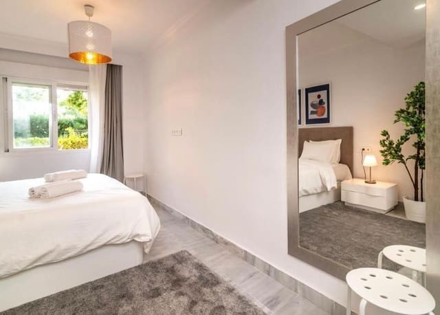 4 soveværelse Lejlighed til leje i La Dama de Noche - La Alzambra, Marbella med garage - € 2.500 (Ref: 9335458)