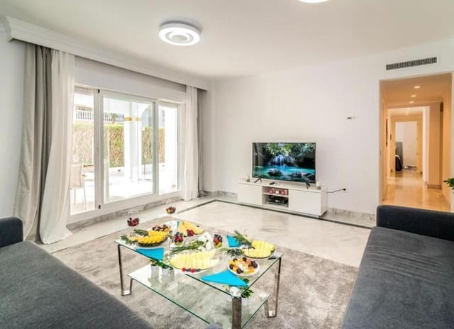 4 soveværelse Lejlighed til leje i La Dama de Noche - La Alzambra, Marbella med garage - € 2.500 (Ref: 9335458)