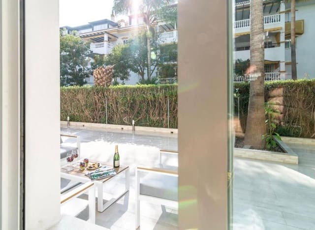 4 soveværelse Lejlighed til leje i La Dama de Noche - La Alzambra, Marbella med garage - € 2.500 (Ref: 9335458)