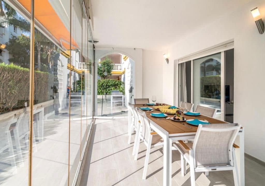 4 soveværelse Lejlighed til leje i Nueva Andalucia med garage - € 2.500 (Ref: 9335458)