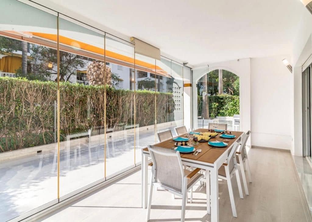 4 soveværelse Lejlighed til leje i Nueva Andalucia med garage - € 2.500 (Ref: 9335458)