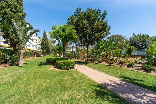 4 soveværelse Lejlighed til leje i La Dama de Noche - La Alzambra, Marbella med garage - € 2.500 (Ref: 9335458)