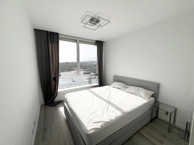 3 soveværelse Rækkehus til salg i Cancelada, Estepona med garage - € 650.000 (Ref: 9335459)