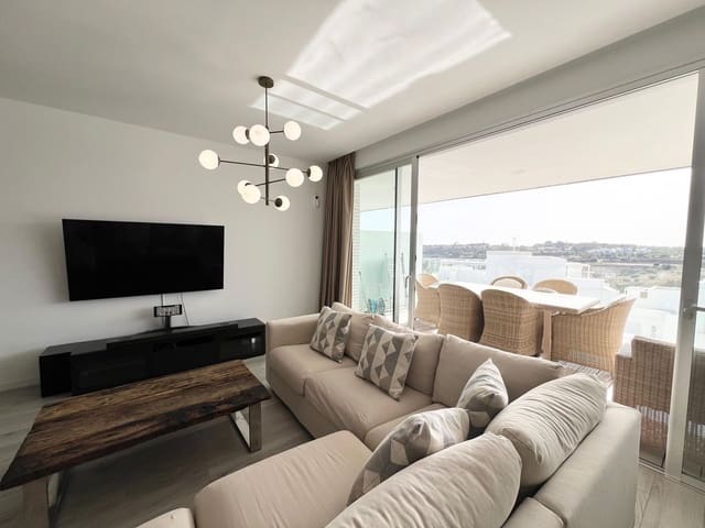 3 soverom Rekkehus til leie i Cancelada, Estepona med garasje - € 3 500 (Ref: 9335460)