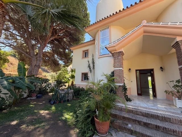 4 camera da letto Villa da affittare in Las Chapas, Marbella - 5.000 € (Rif: 9341581)