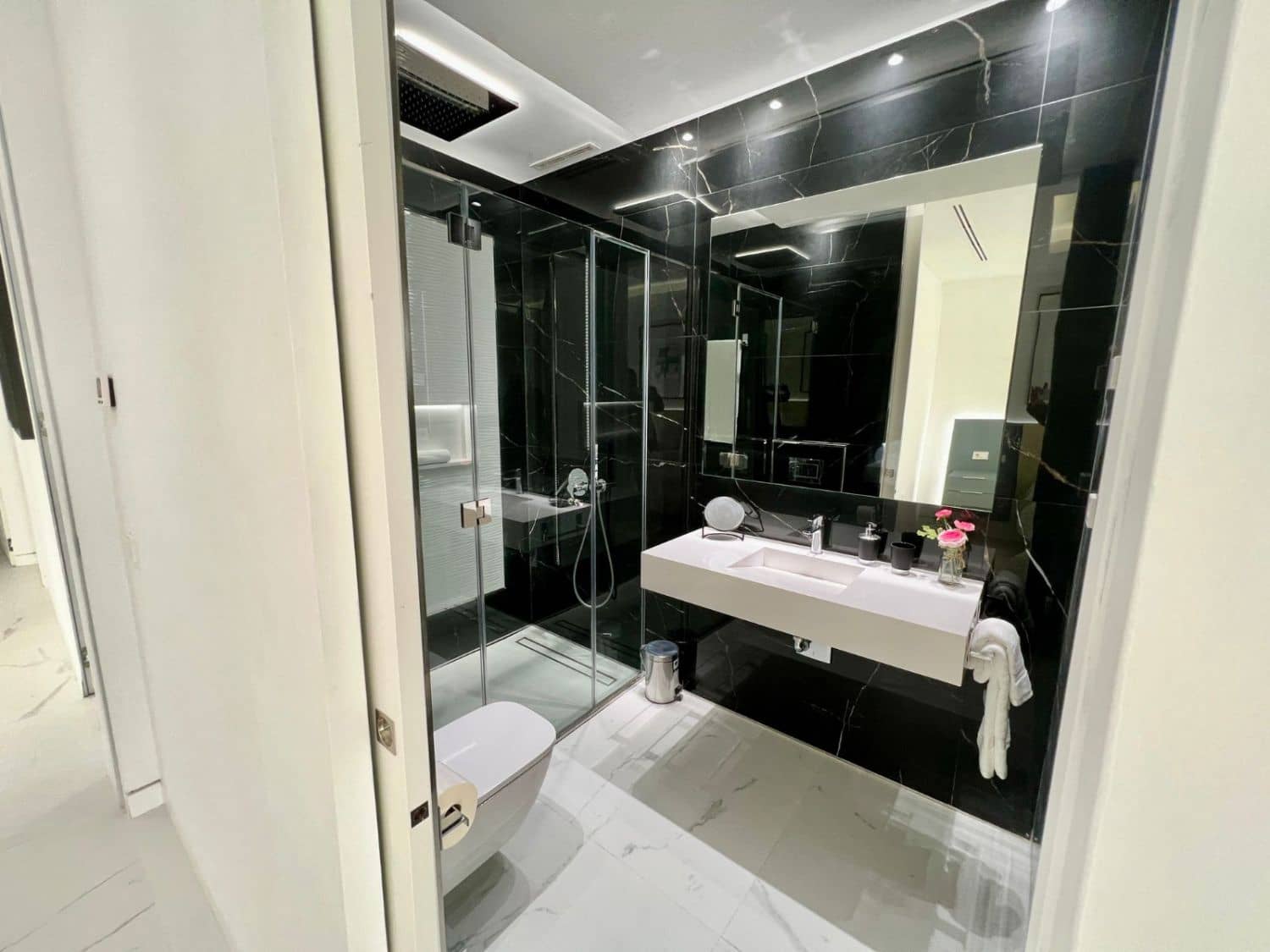 4 bedroom Villa for rent in Golden Mile - € 14,000 (Ref: 9349131)