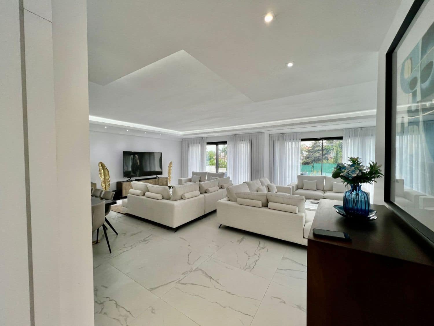 4 bedroom Villa for rent in Golden Mile - € 14,000 (Ref: 9349131)