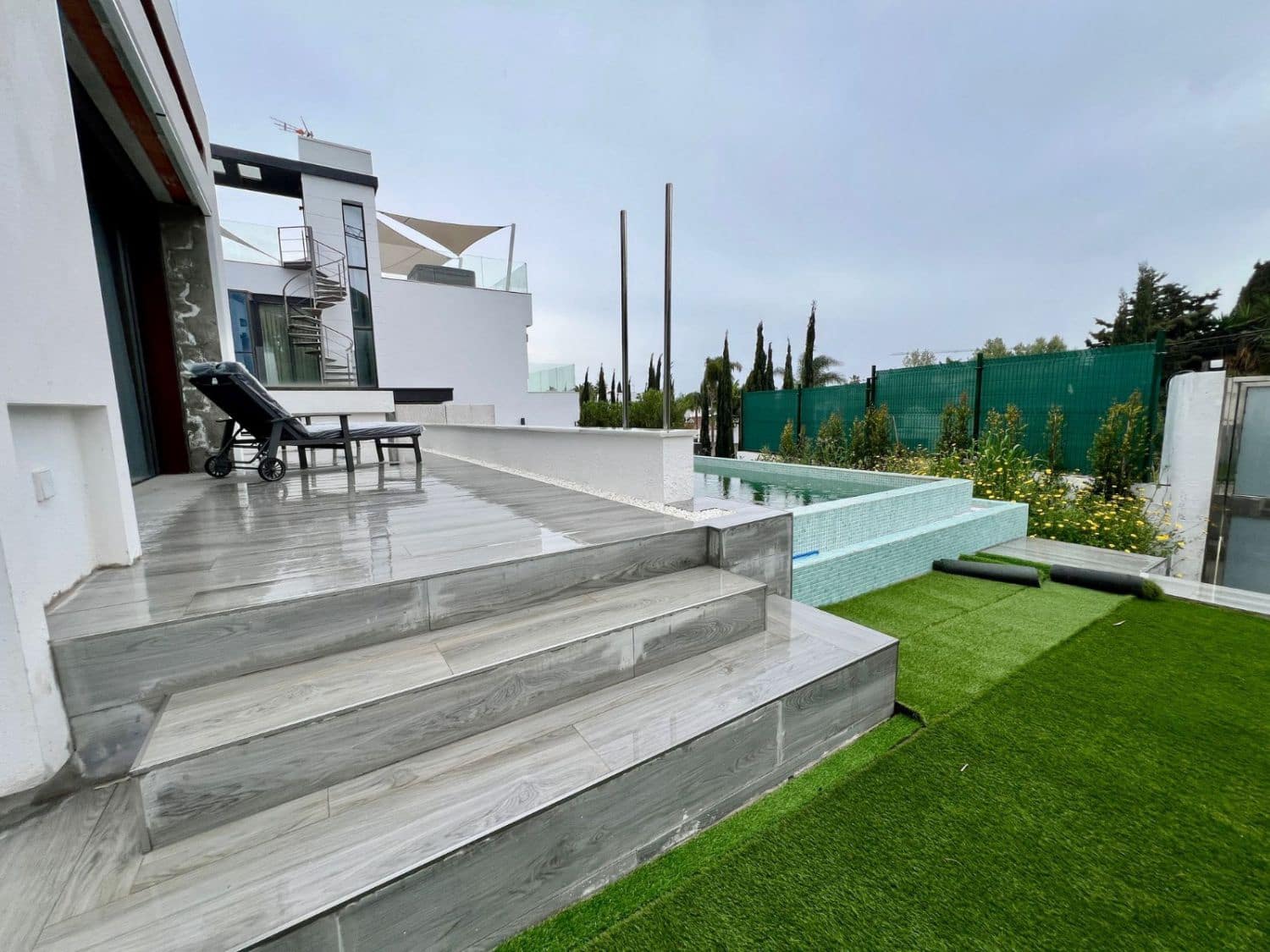 4 bedroom Villa for rent in Golden Mile - € 14,000 (Ref: 9349131)