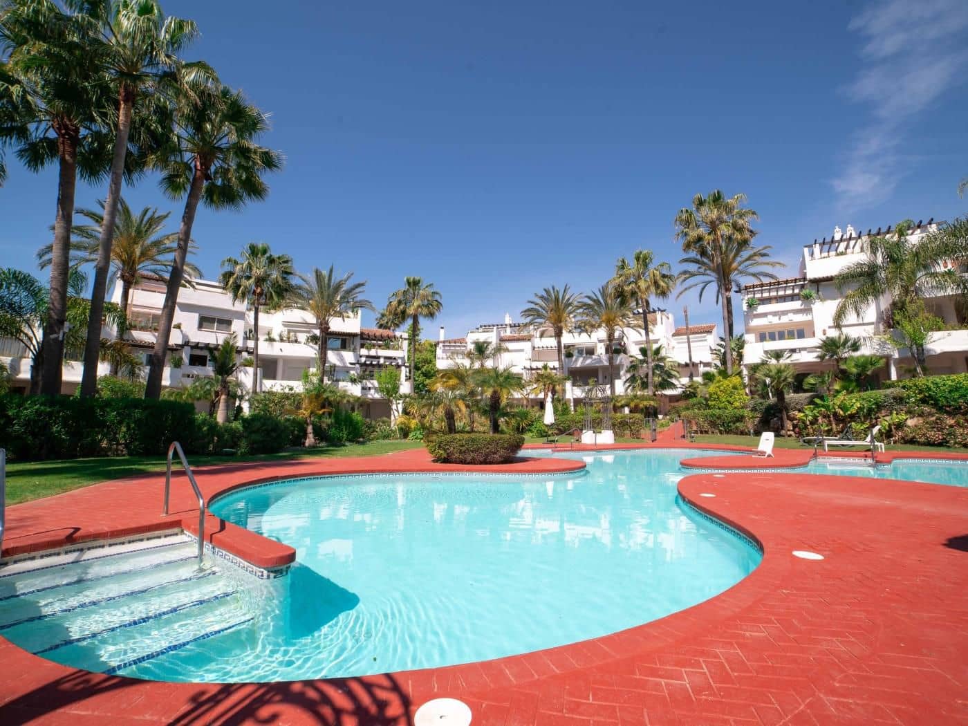 3 quarto Apartamento para arrendar em Marbella com garagem - 3 200 € (Ref: 9356408)