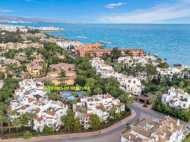 3 quarto Apartamento para arrendar em Puerto Banus, Marbella com garagem - 3 200 € (Ref: 9356408)