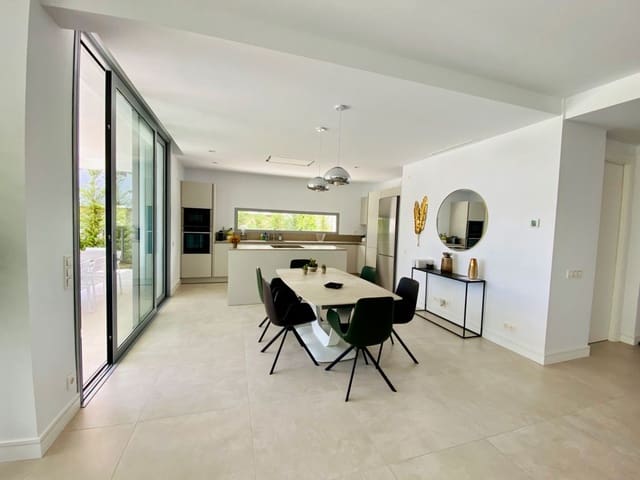 4 camera da letto Villa da affittare in Río Real, Marbella - 10.000 € (Rif: 9413767)