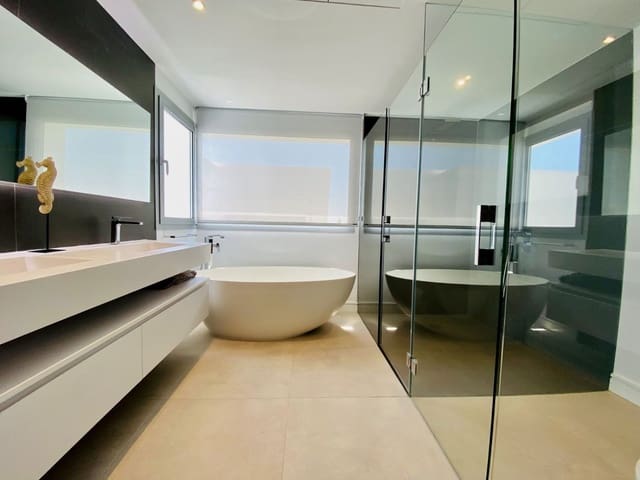 4 camera da letto Villa da affittare in Río Real, Marbella - 10.000 € (Rif: 9413767)