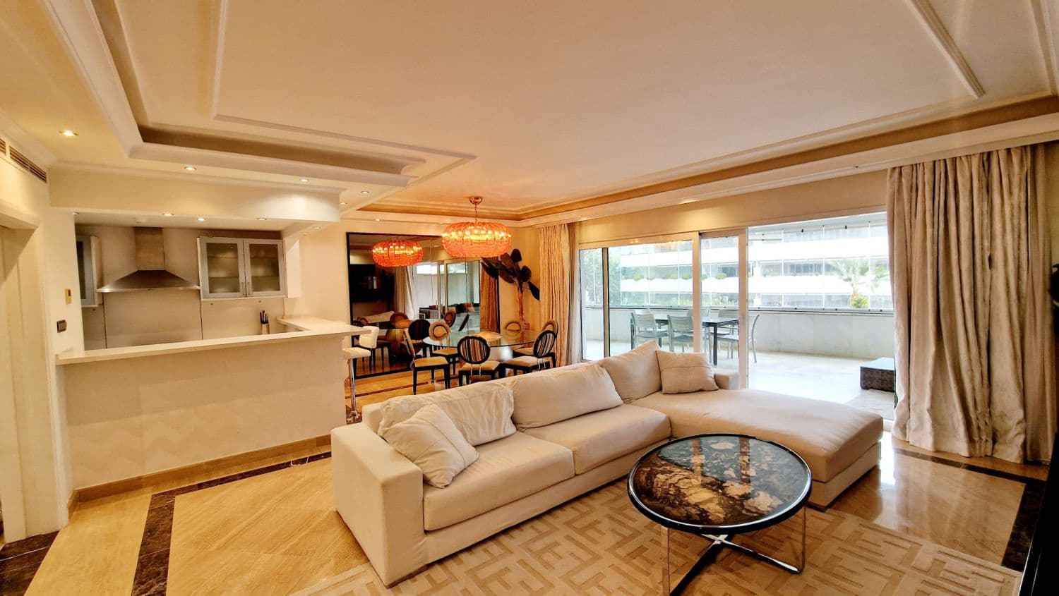 3 makuuhuone Huoneisto vuokrattavana paikassa Marbella mukana 
autotalli - 4 000 € (Ref: 9530127)