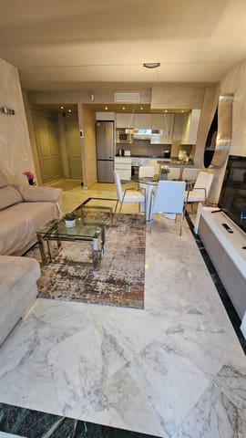 2 slaapkamer Appartement te koop in Puerto Banus, Marbella met garage - € 610.000 (Ref: 9568216)