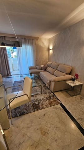 2 slaapkamer Appartement te koop in Puerto Banus, Marbella met garage - € 610.000 (Ref: 9568216)