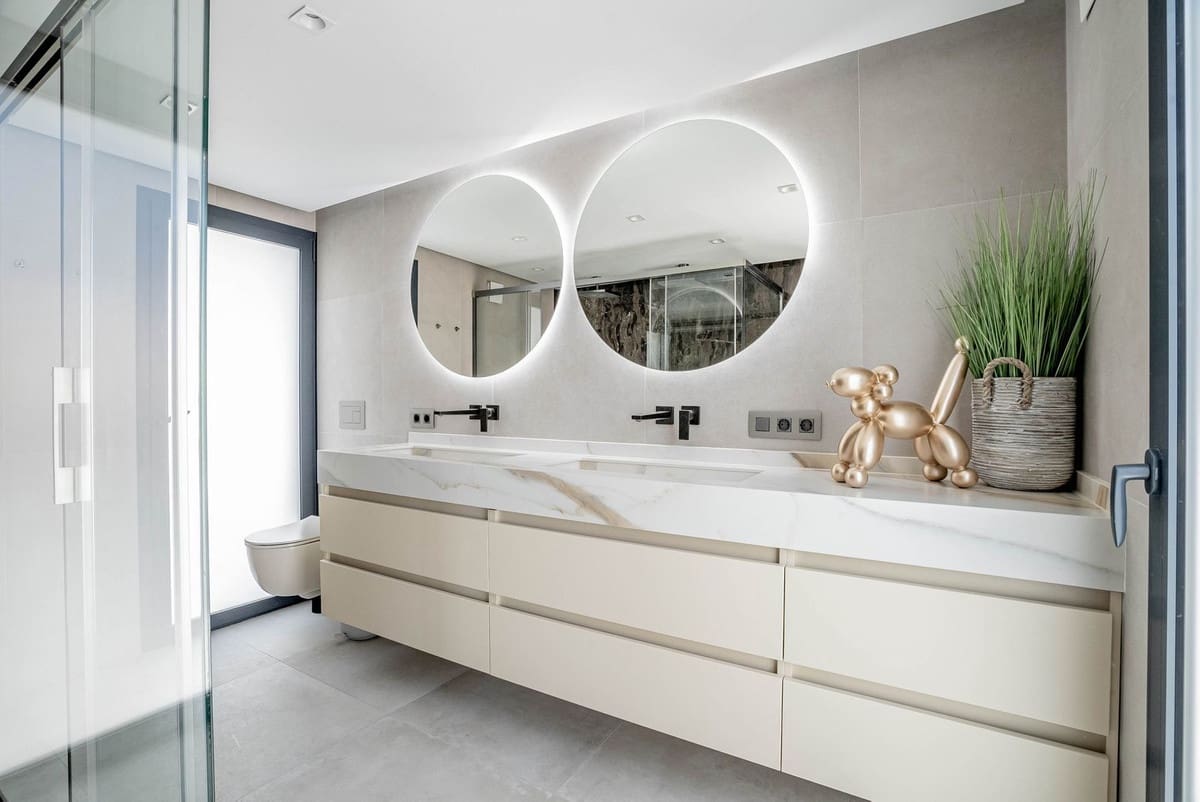 6 bedroom Villa for rent in Marbella with garage - € 25,000 (Ref: 9568217)