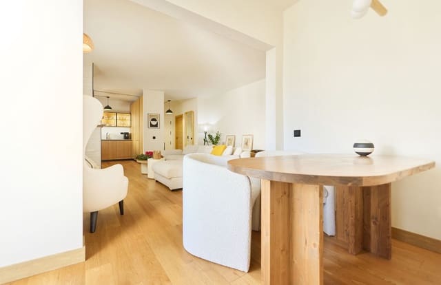 2 slaapkamer Appartement te koop in Puerto Banus, Marbella met garage - € 1.100.000 (Ref: 9570814)