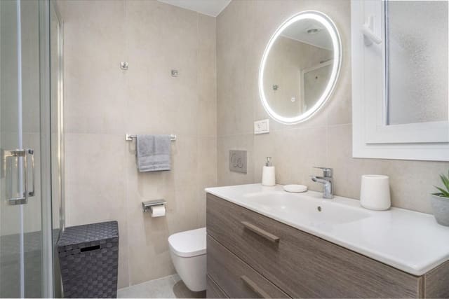 3 slaapkamer Appartement te koop in Puerto Banus, Marbella - € 520.000 (Ref: 9570815)