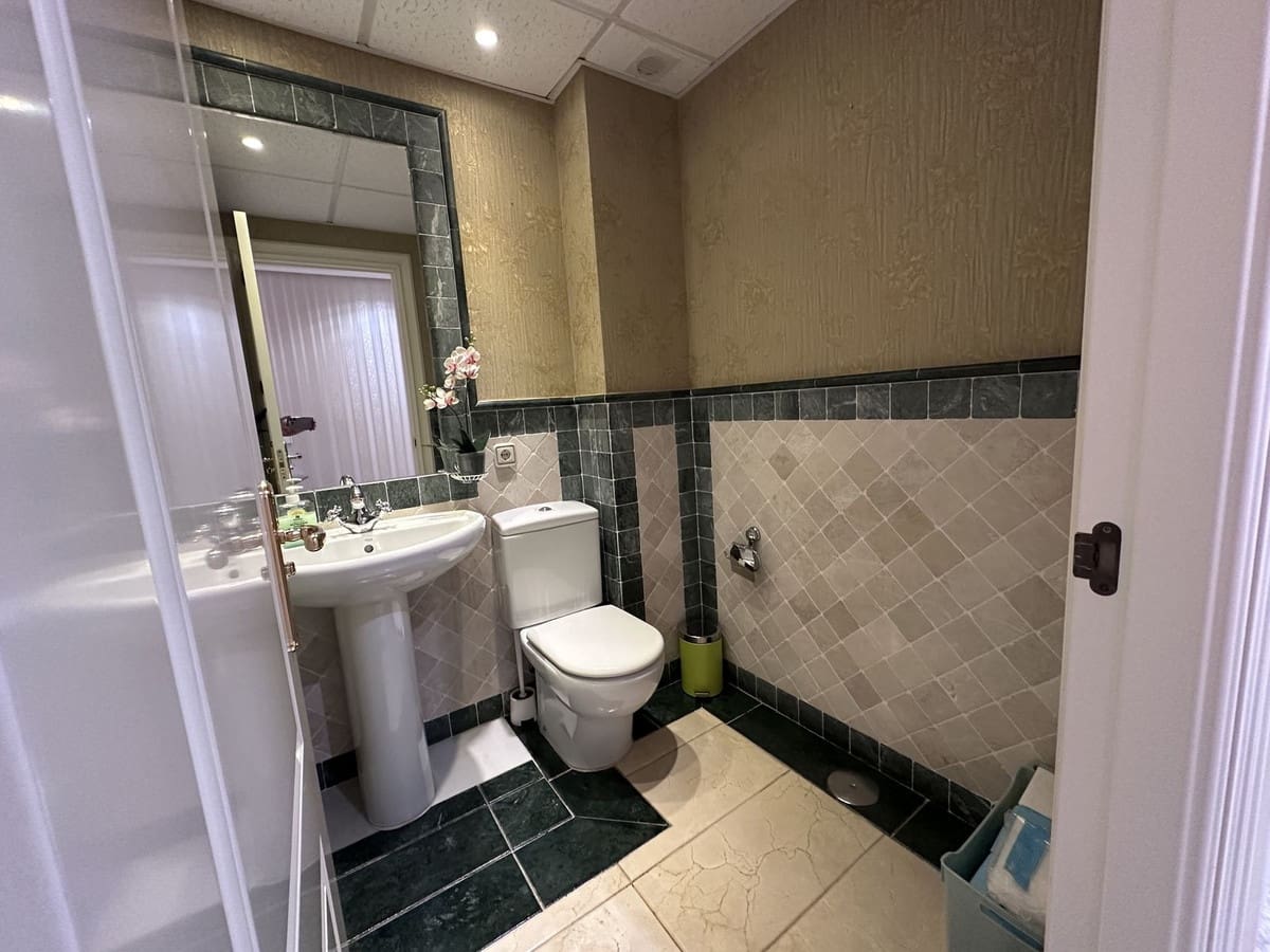 4 sovrum Lägenhet till salu i Golden Mile med garage - 2 100 000 € (Ref: 9570816)