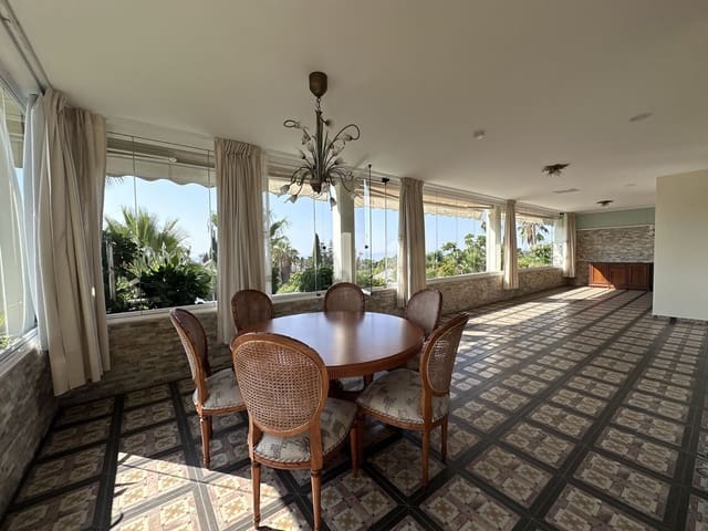 4 quarto Apartamento para venda em Lomas De Marbella, Marbella com garagem - 2 100 000 € (Ref: 9570816)