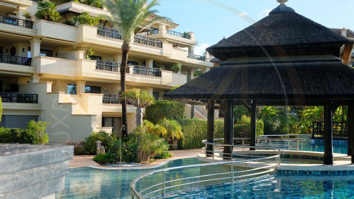 3 Zimmer Apartment zu vermieten in Puerto Banus - 14.000 € (Ref: 9574076)