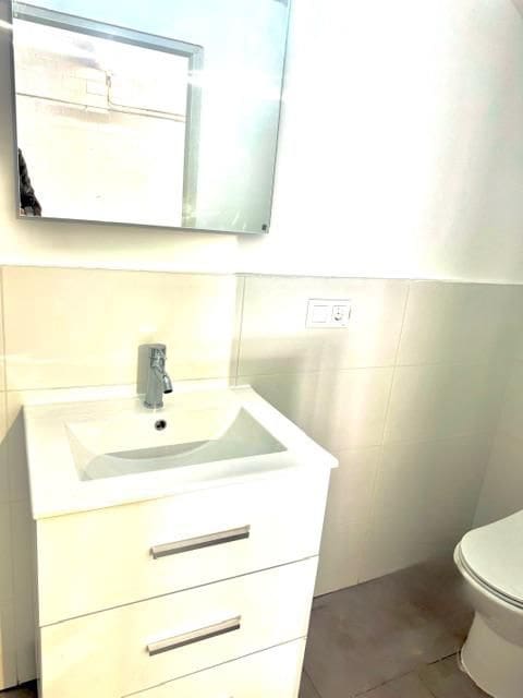 2 soveværelse Virksomhed til leje i Nueva Andalucia - € 4.500 (Ref: 9627463)