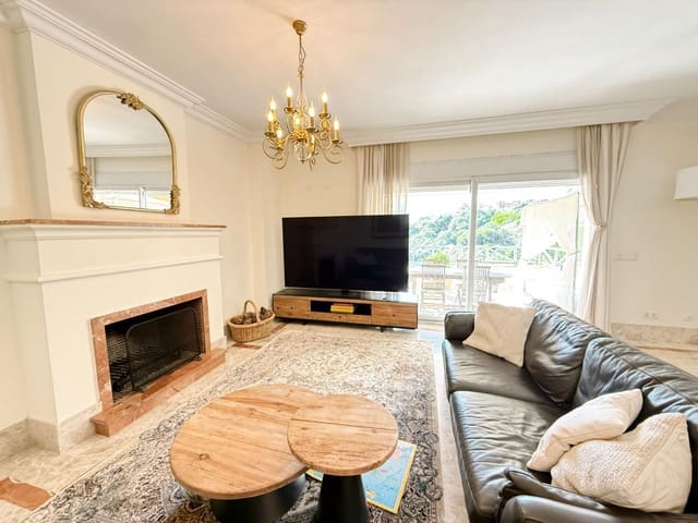 3 soveværelse Rækkehus til leje i Alicate, Marbella med garage - € 3.750 (Ref: 9644598)