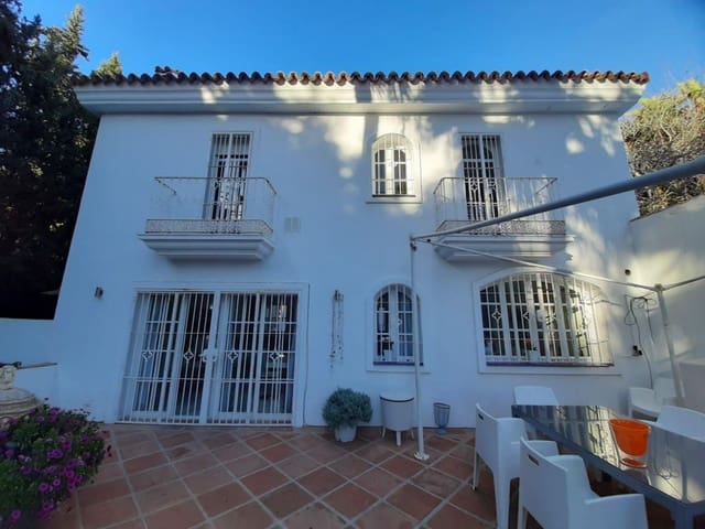 6 sypialnia Willa do wynajęcia w El Velerín, Estepona - 5 500 € (Ref: 9655760)