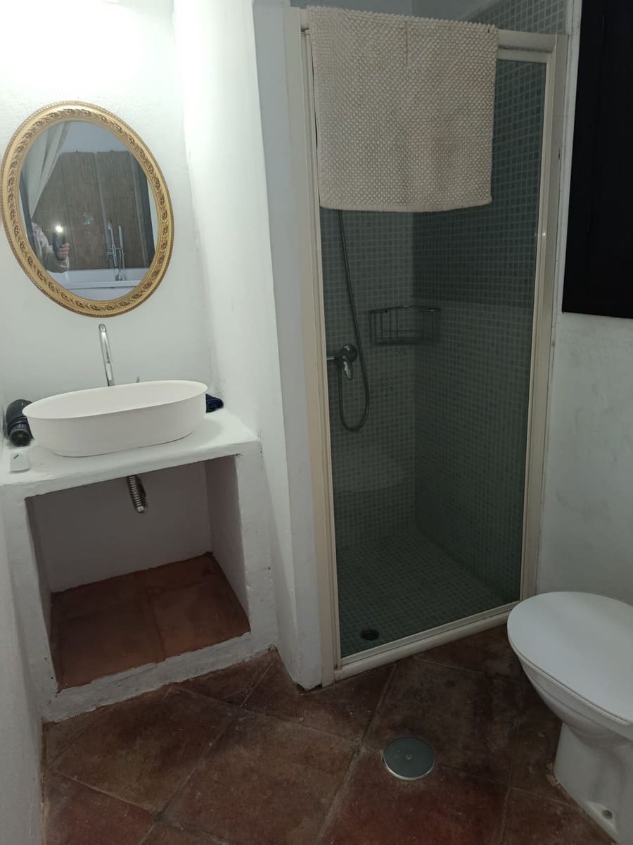 Villa/Maison de 6 chambres à louer à El Velerin - 5 500 € (Ref: 9655760)