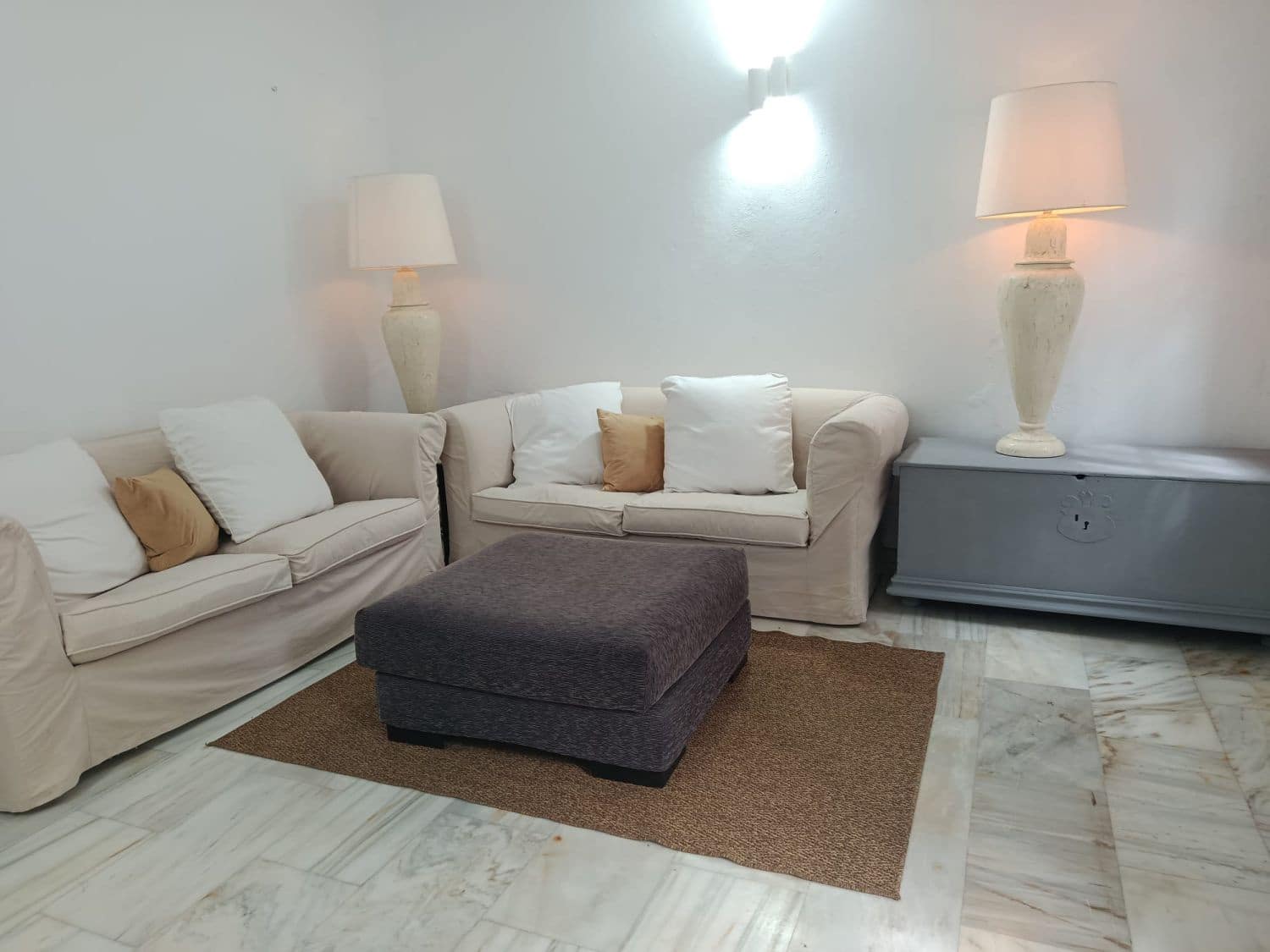 Villa/Maison de 6 chambres à louer à El Velerin - 5 500 € (Ref: 9655760)