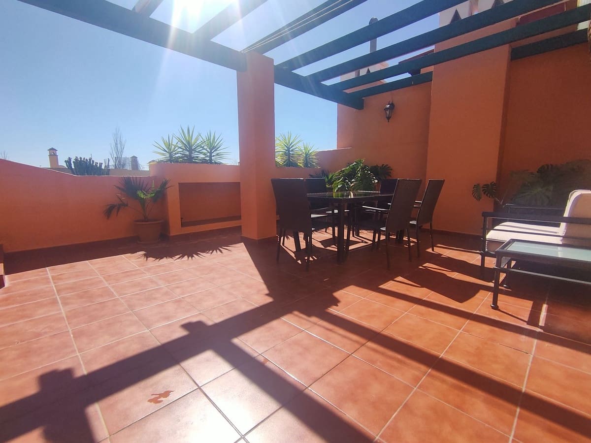 Ático de 4 habitaciones en Guadalmina en alquiler con garaje - 2.800 € (Ref: 9676996)