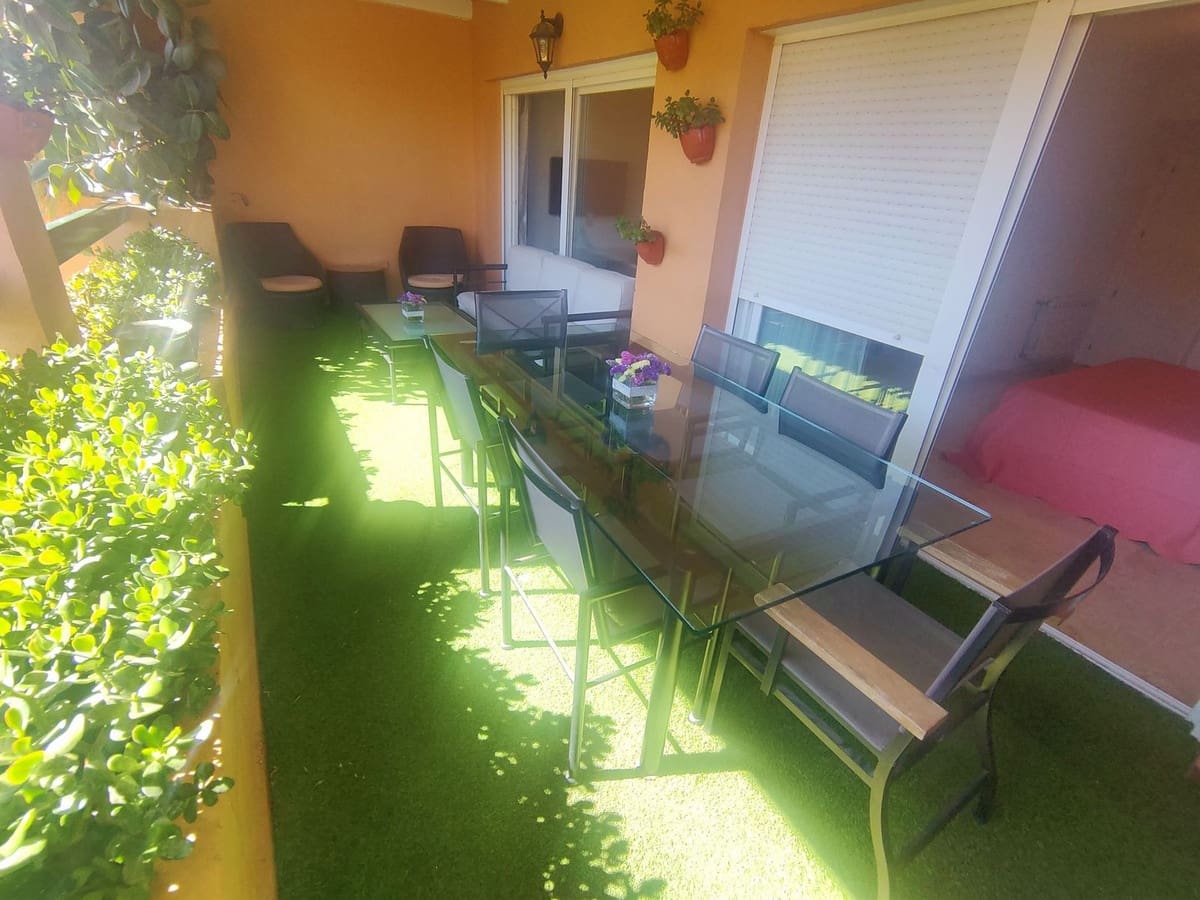 Ático de 4 habitaciones en Guadalmina en alquiler con garaje - 2.800 € (Ref: 9676996)