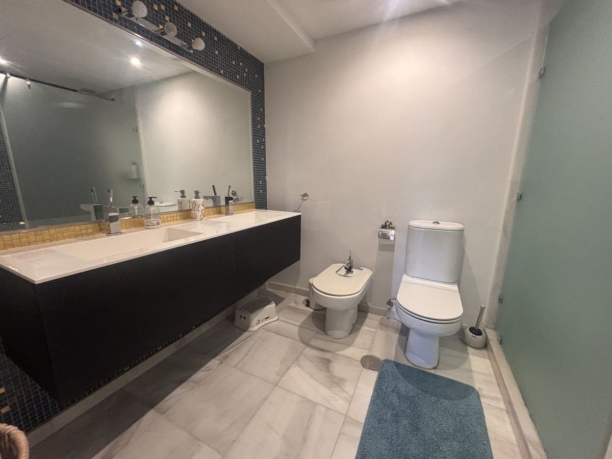 4 sovrum Radhus att hyra i Golden Mile med garage - 5 000 € (Ref: 9683404)