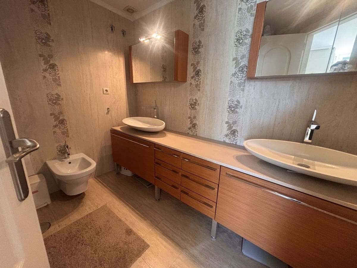 4 sovrum Radhus att hyra i Golden Mile med garage - 5 000 € (Ref: 9683404)