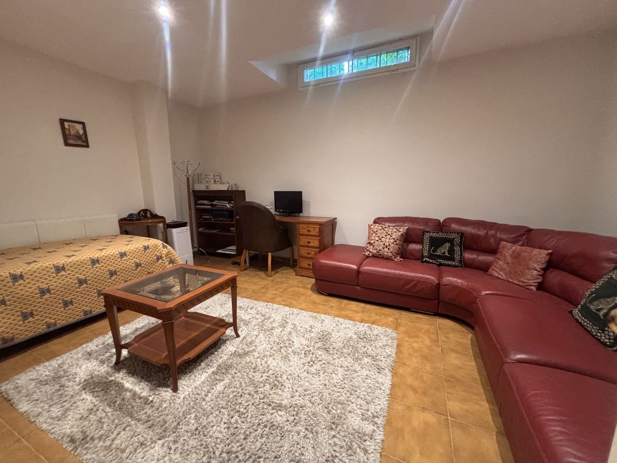 4 sovrum Radhus att hyra i Golden Mile med garage - 5 000 € (Ref: 9683404)