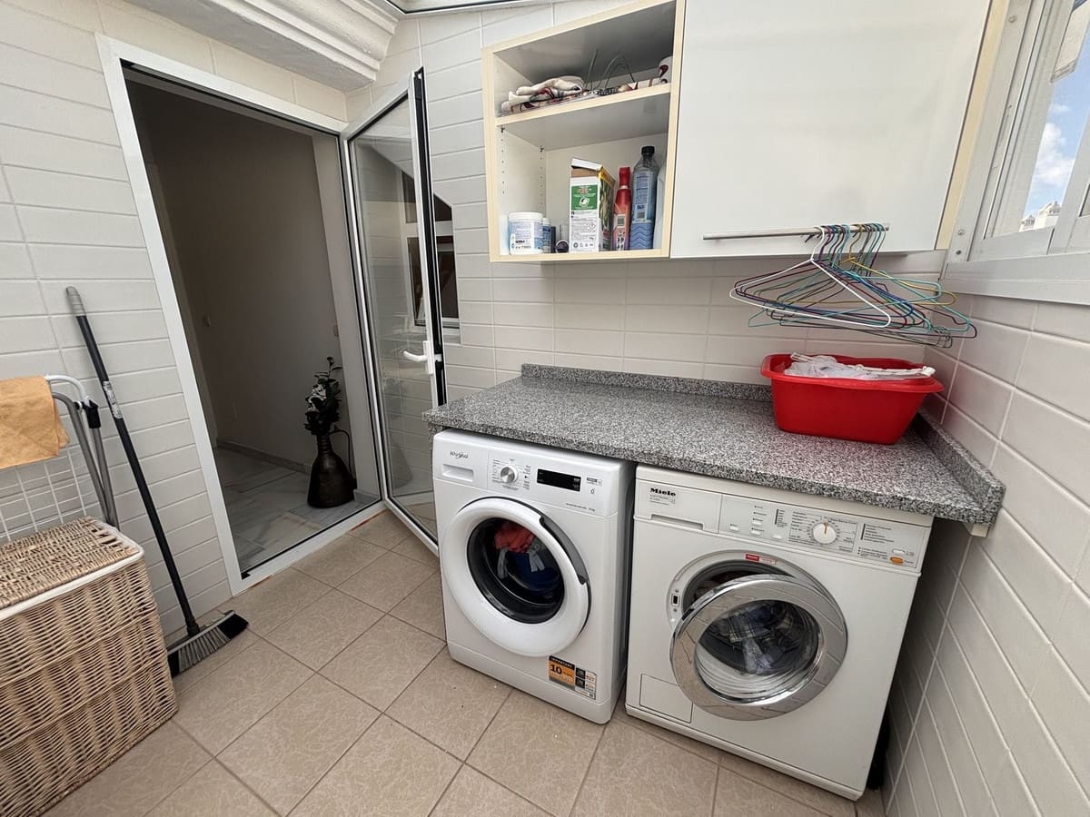 4 sovrum Radhus att hyra i Golden Mile med garage - 5 000 € (Ref: 9683404)