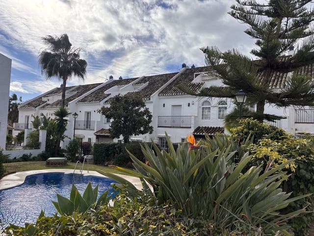 4 sovrum Radhus att hyra i Lomas De Marbella, Marbella med garage - 5 000 € (Ref: 9683404)