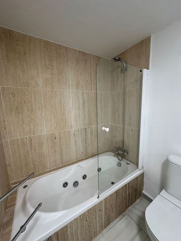 3 camera da letto Villetta a Schiera da affittare in Lomas De Marbella, Marbella con garage - 3.000 € (Rif: 9683405)