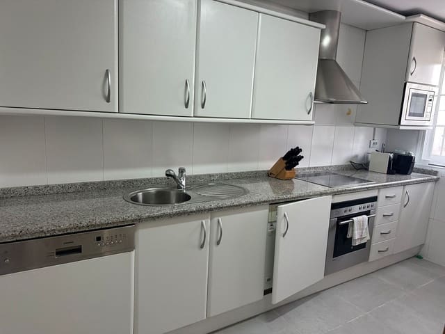 3 camera da letto Villetta a Schiera da affittare in Lomas De Marbella, Marbella con garage - 3.000 € (Rif: 9683405)