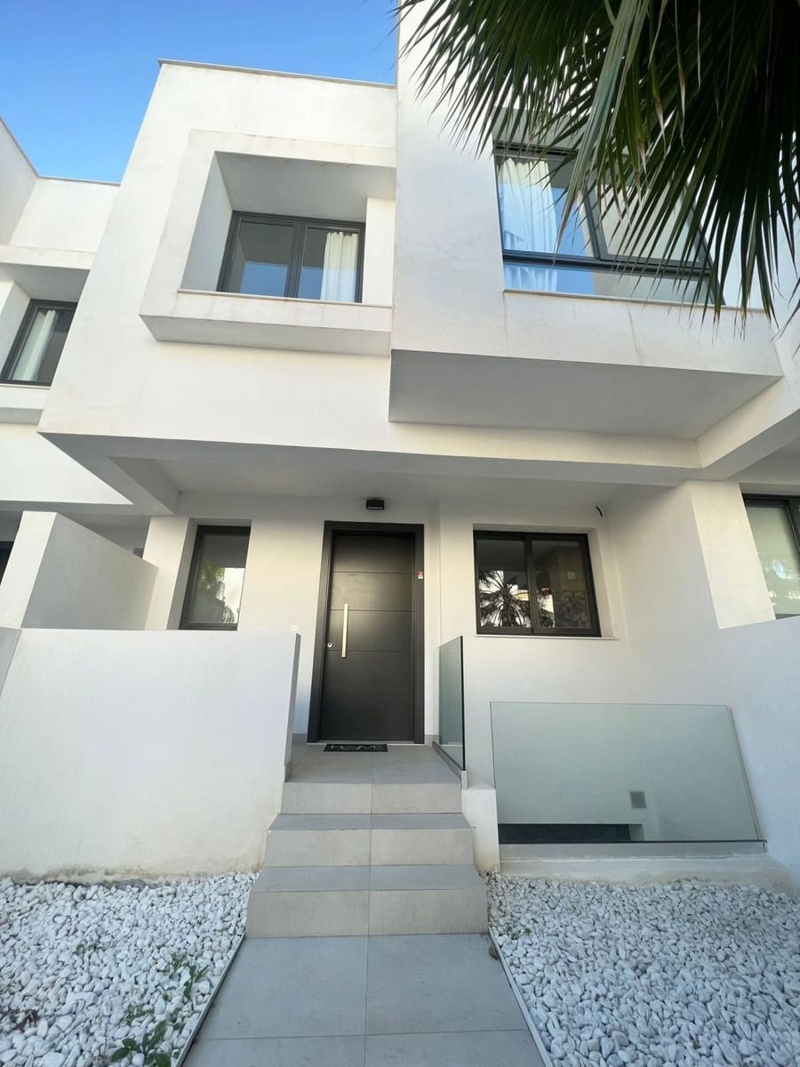 4 quarto Moradia em Banda para arrendar em Estepona com garagem - 5 000 € (Ref: 9686197)