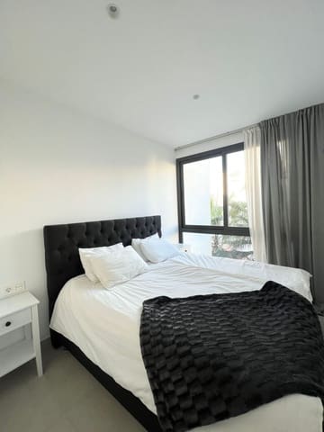 4 quarto Moradia em Banda para arrendar em Guadalobón, Estepona com garagem - 5 000 € (Ref: 9686197)