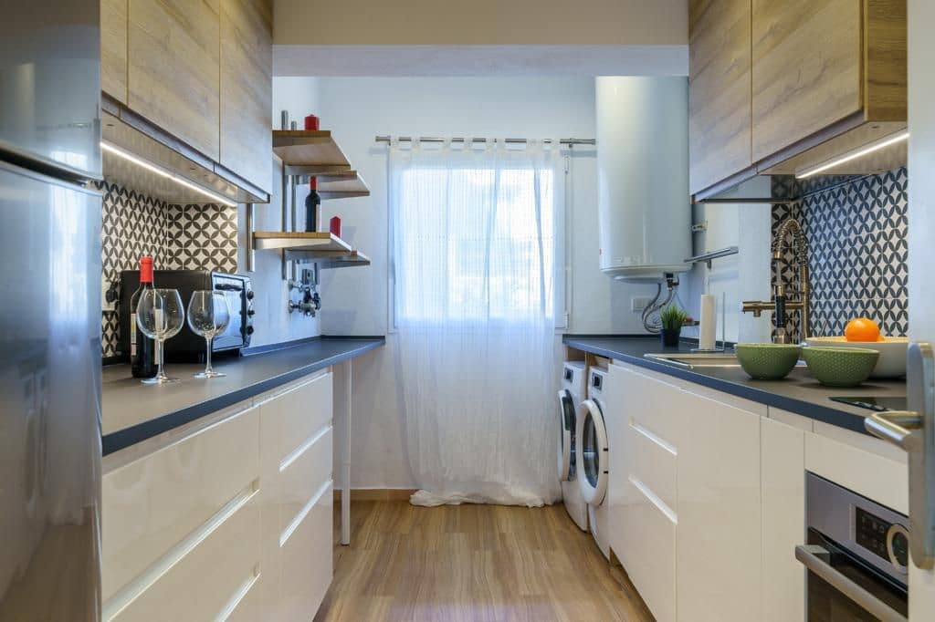 Appartement de 2 chambres à louer à Marbella - 3 300 € (Ref: 9690308)