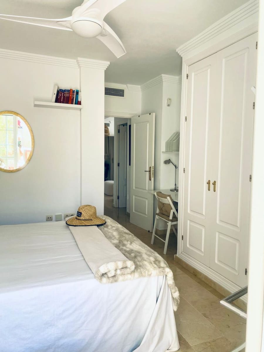 3 sovrum Lägenhet att hyra i Marbella - 3 000 € (Ref: 9690309)