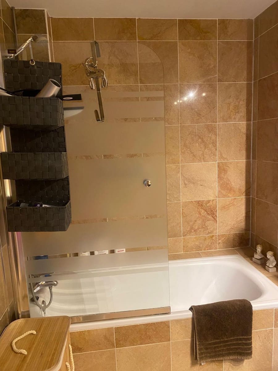 3 sovrum Lägenhet att hyra i Marbella - 3 000 € (Ref: 9690309)