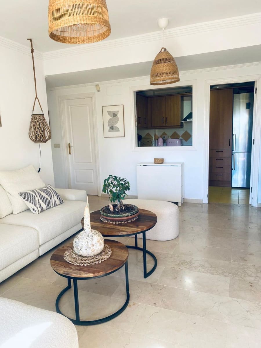 3 sovrum Lägenhet att hyra i Marbella - 3 000 € (Ref: 9690309)