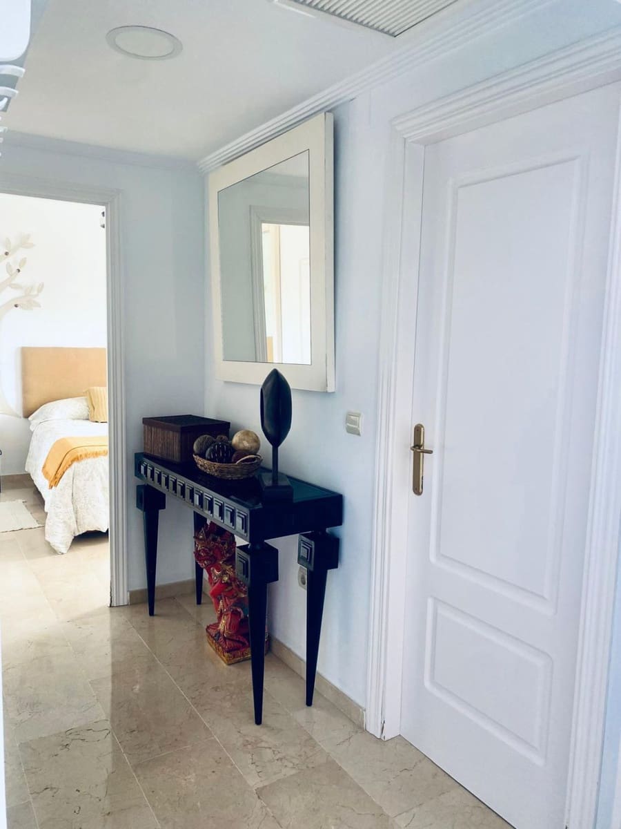 3 sovrum Lägenhet att hyra i Marbella - 3 000 € (Ref: 9690309)