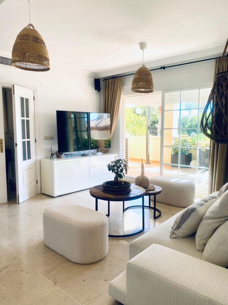 3 sovrum Lägenhet att hyra i Marbella - 3 000 € (Ref: 9690309)