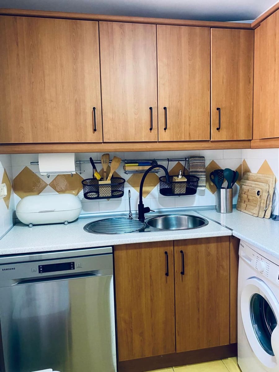 3 sovrum Lägenhet att hyra i Marbella - 3 000 € (Ref: 9690309)