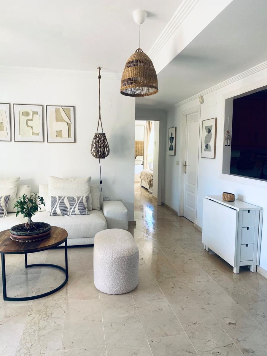 3 sovrum Lägenhet att hyra i Marbella - 3 000 € (Ref: 9690309)