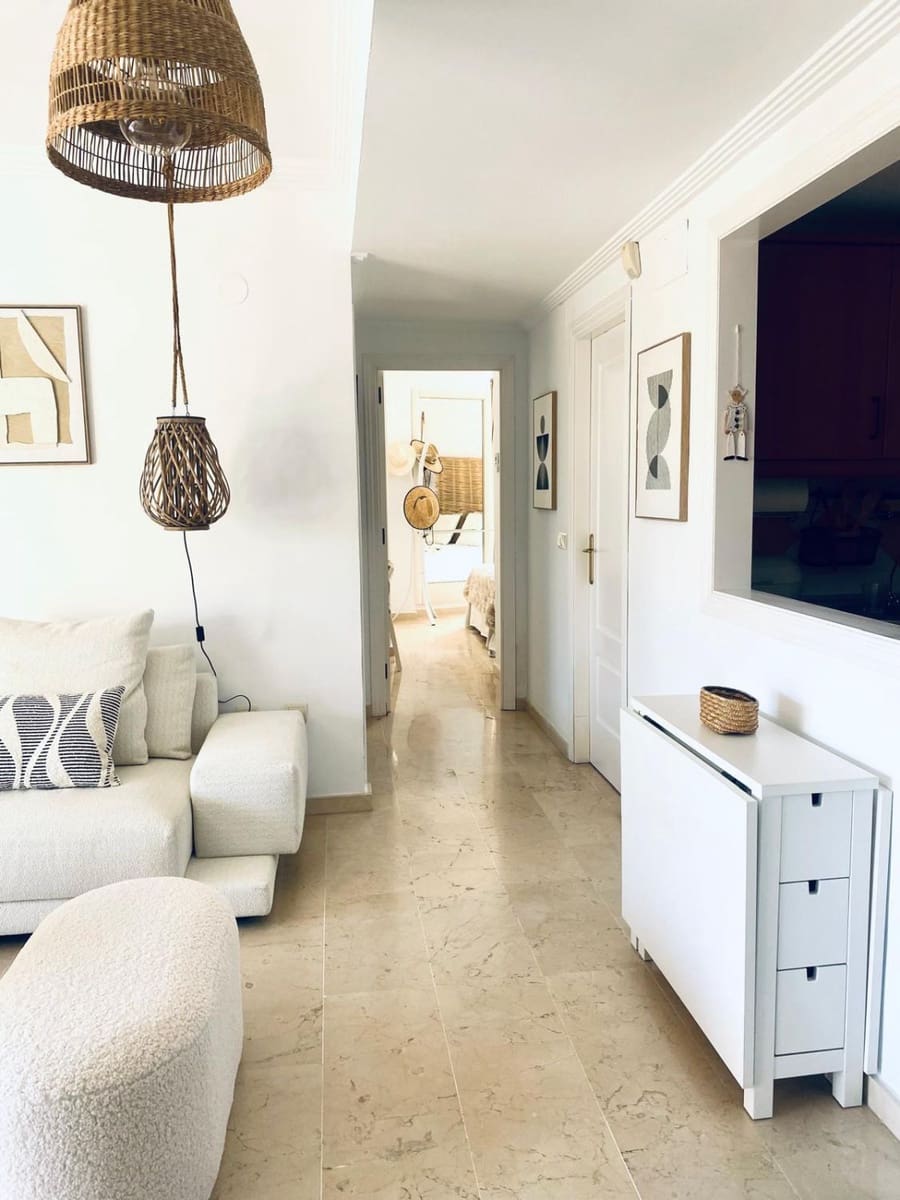 3 sovrum Lägenhet att hyra i Marbella - 3 000 € (Ref: 9690309)